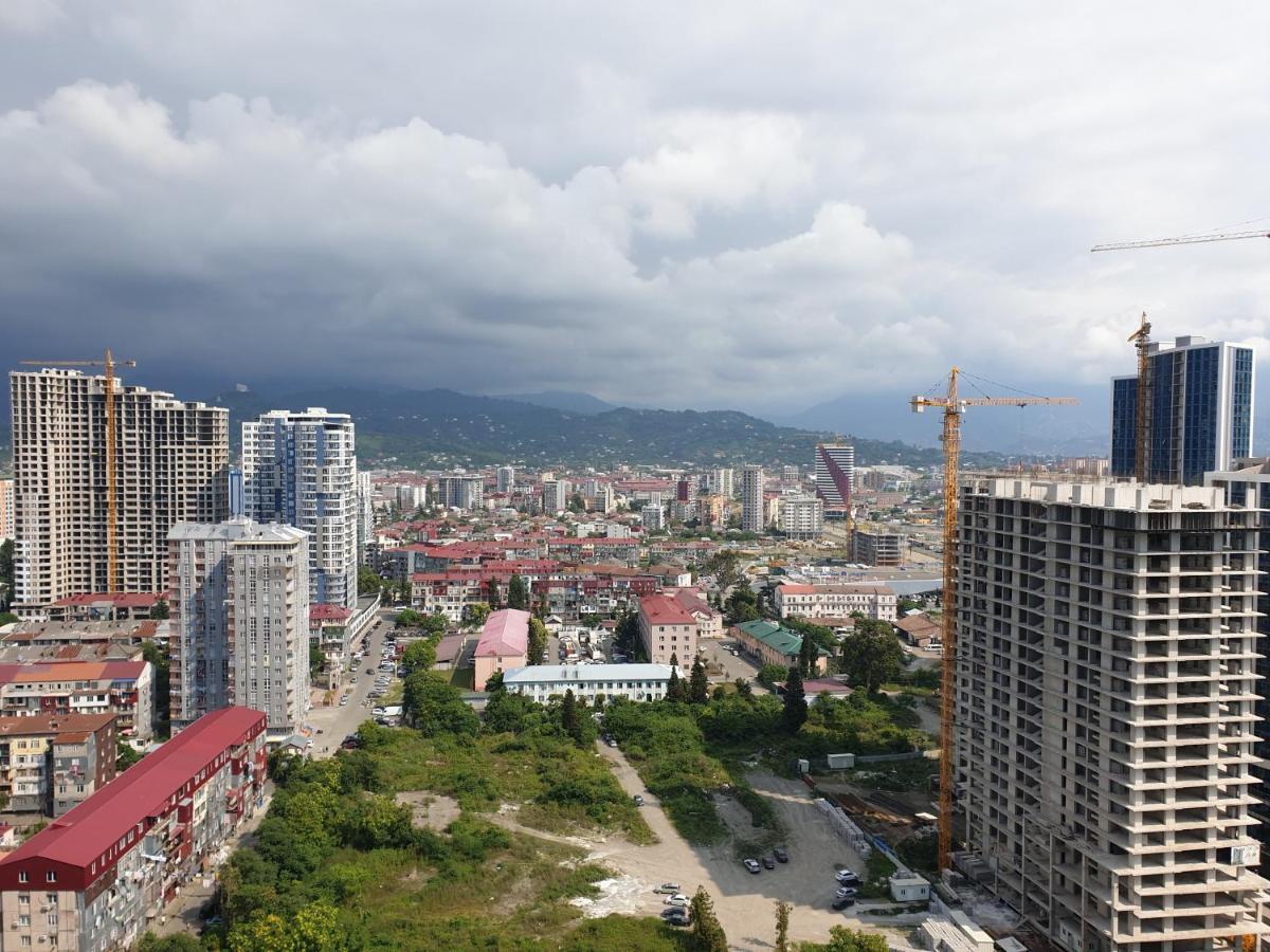 Sky-G Sea View Apartment Batumi Esterno foto