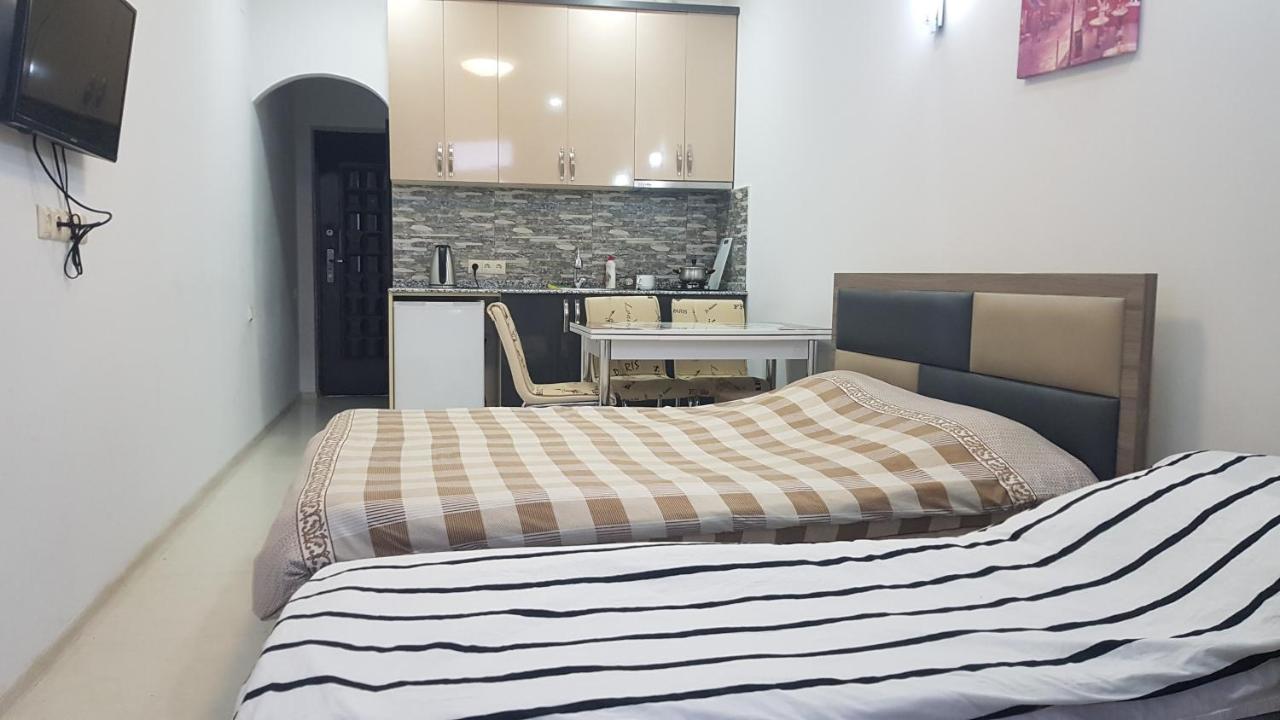 Sky-G Sea View Apartment Batumi Esterno foto